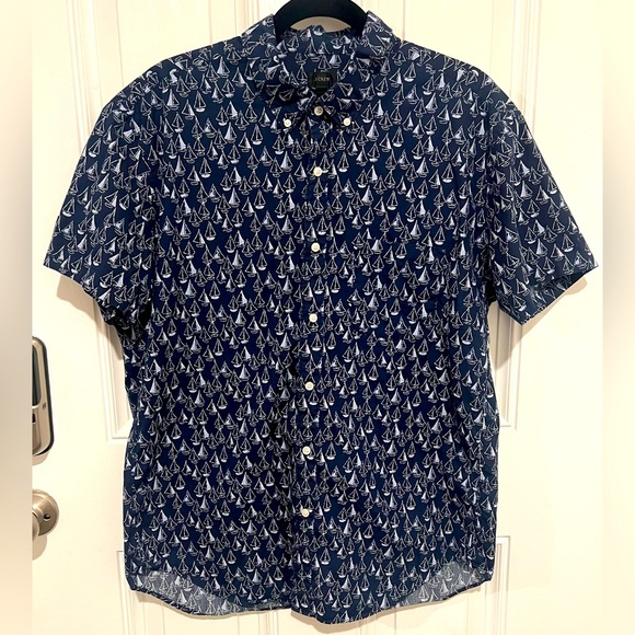 J. Crew Other - J. Crew Navy & Lt Blue Short Sleeve Button Down Shirt w/ Sailboats Sz Large